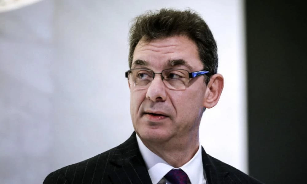 Μπουρλά: "Δεν θα υπάρξει καθυστέρηση στις παραδόσεις των εμβολίων"